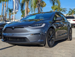 Tesla Model X 2023 - 7 