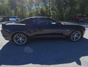 Chevrolet Camaro Convertible 2024 - 2 