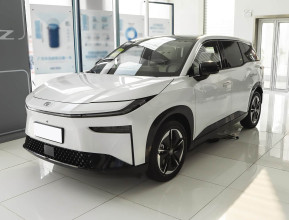Toyota bZ3X Mid+ 2025 - 7 