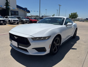 Ford Mustang 2022 - 4 