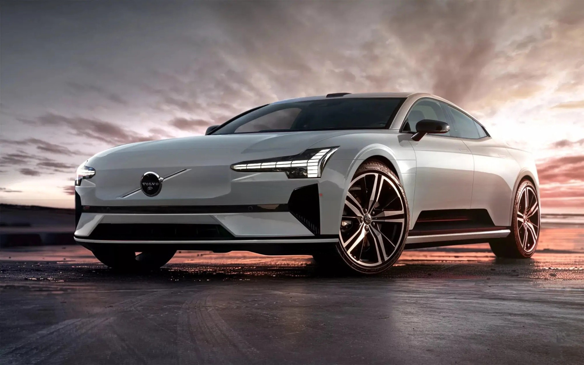 Volvo готовит новый электрический седан ES60 с запасом хода до 1000 км
