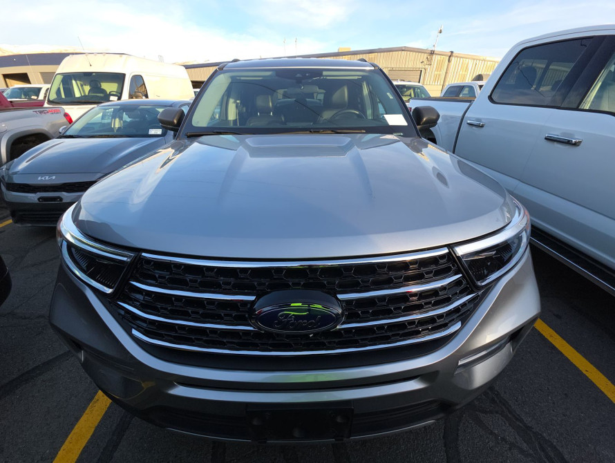 Ford Explorer XLT 2024 Ford Explorer XLT 2024