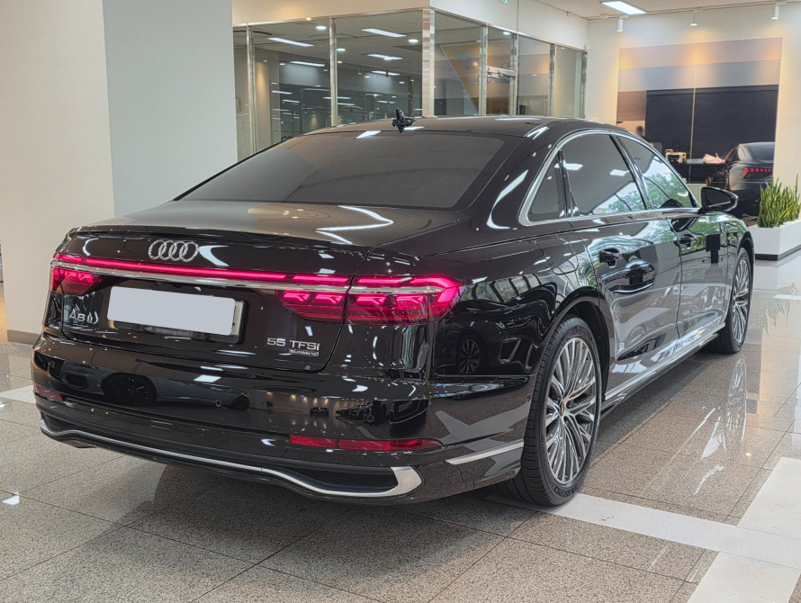 Audi A8 55TFSI Premium LWB 2023 Audi A8 55TFSI Premium LWB 2023