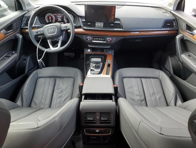 Audi Q5 Premium Plus 45 2023 Audi Q5 Premium Plus 45 2023