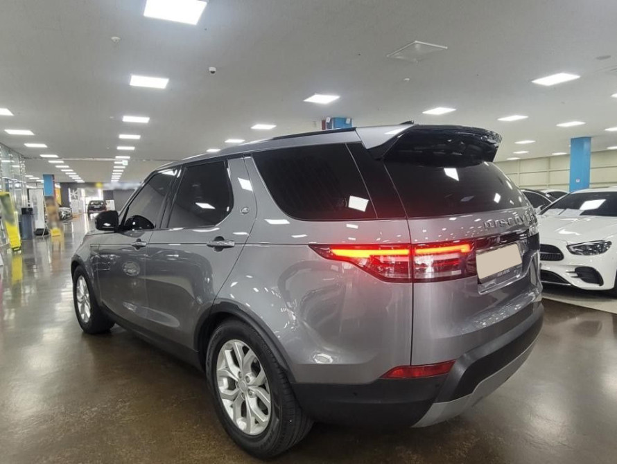 Land Rover Discovery SE 2025 Land Rover Discovery SE 2025