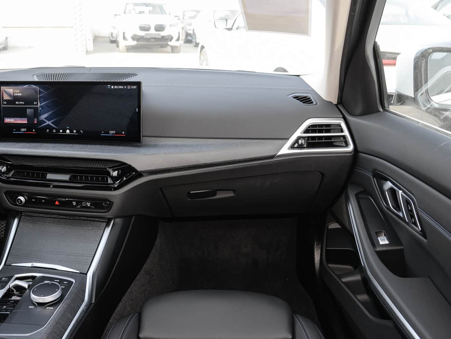 BMW 3 series Mid 2025 BMW 3 series Mid 2025