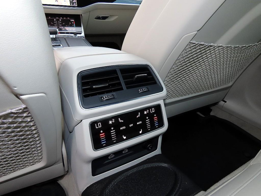 Audi A7 55TFSI quattro Premium 2024 Audi A7 55TFSI quattro Premium 2024