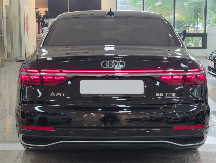 Audi A8 55TFSI Premium LWB 2023 Audi A8 55TFSI Premium LWB 2023