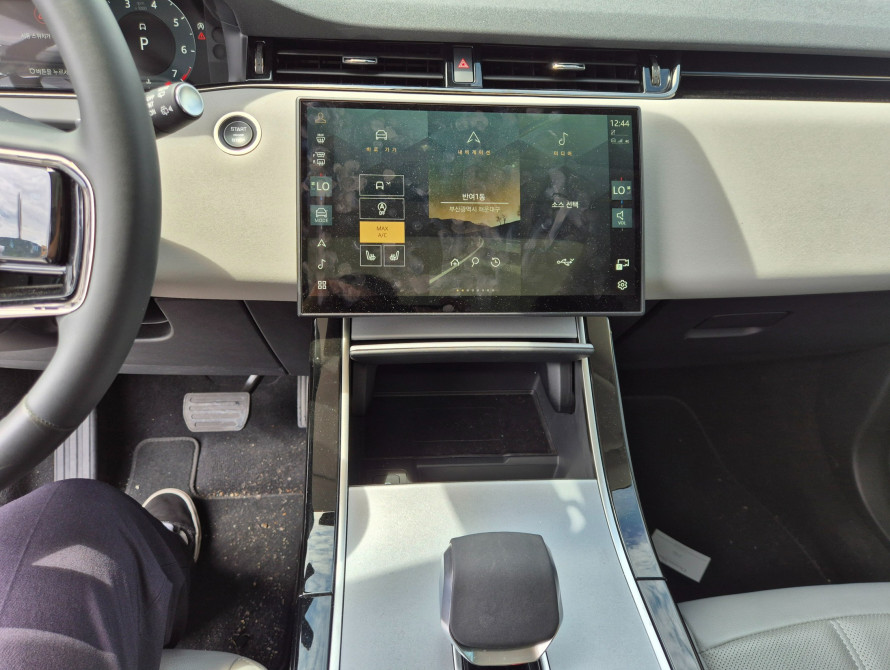 Land Rover Range Rover Evoque P250 S 2024 Land Rover Range Rover Evoque P250 S 2024