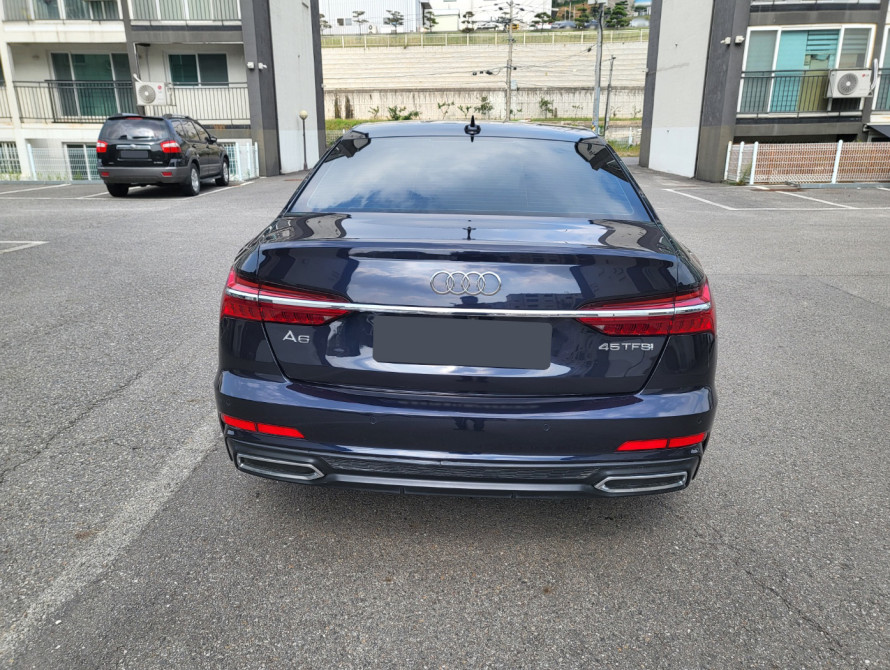 Audi A6 45TFSI quattro Premium 2023 Audi A6 45TFSI quattro Premium 2023
