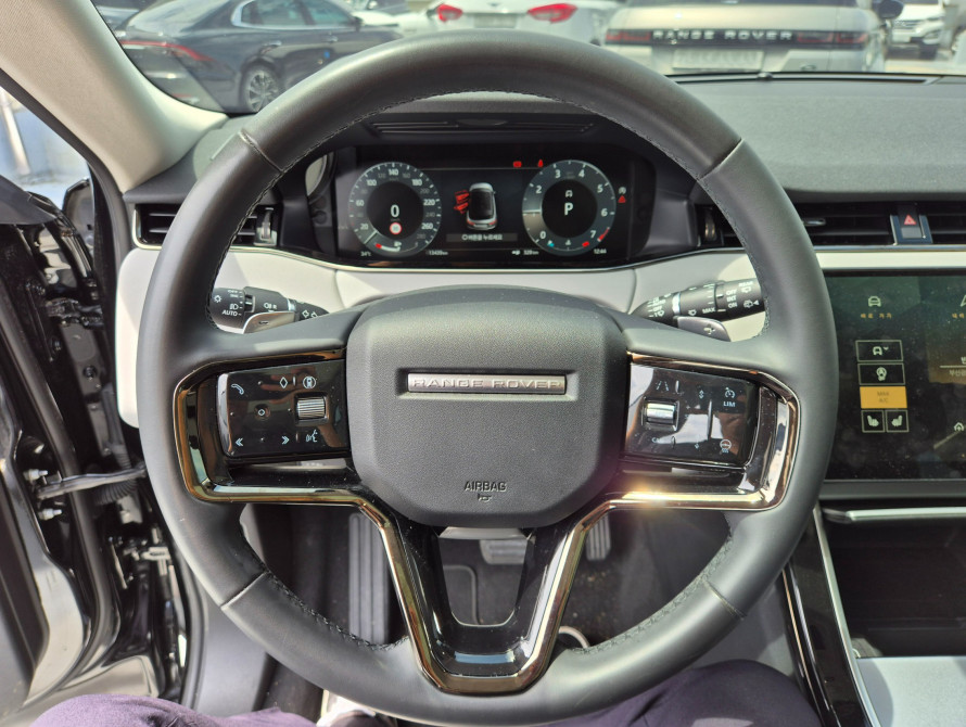 Land Rover Range Rover Evoque P250 S 2024 Land Rover Range Rover Evoque P250 S 2024