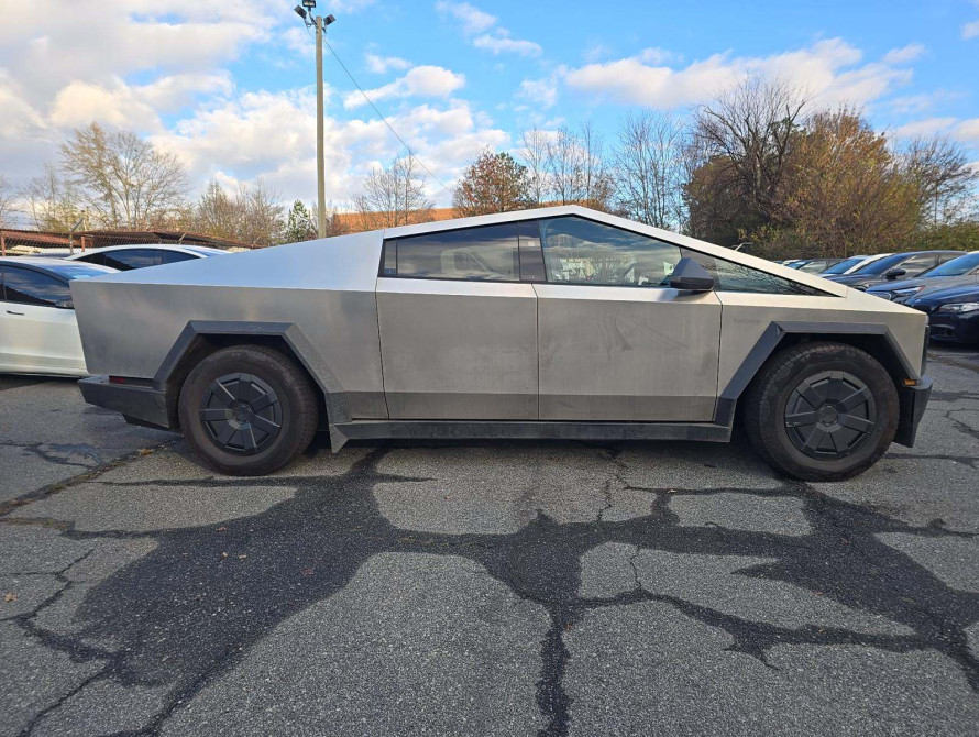 Tesla Cybertruck 2024 Tesla Cybertruck 2024