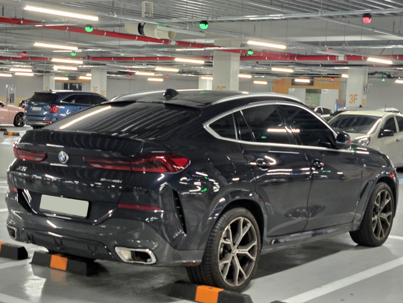 BMW X6 xDrive40i M Sport 2024 BMW X6 xDrive40i M Sport 2024