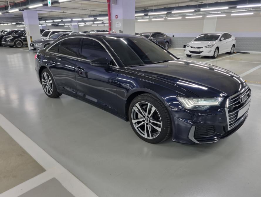 Audi A6 45TFSI Premium 2023 Audi A6 45TFSI Premium 2023