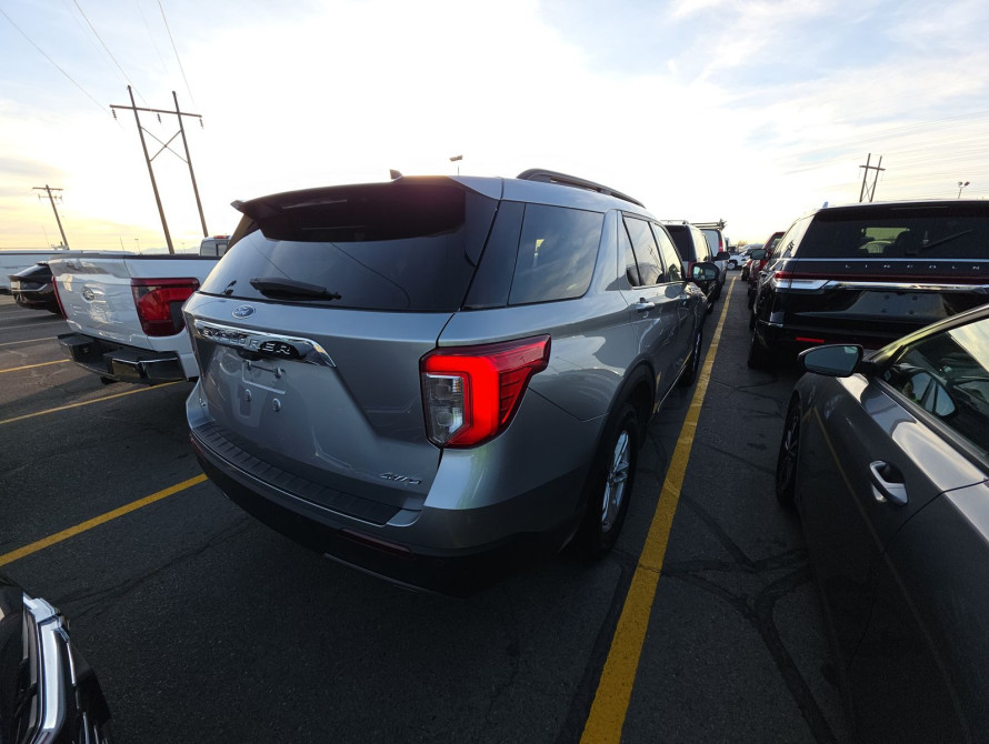 Ford Explorer XLT 2024 Ford Explorer XLT 2024