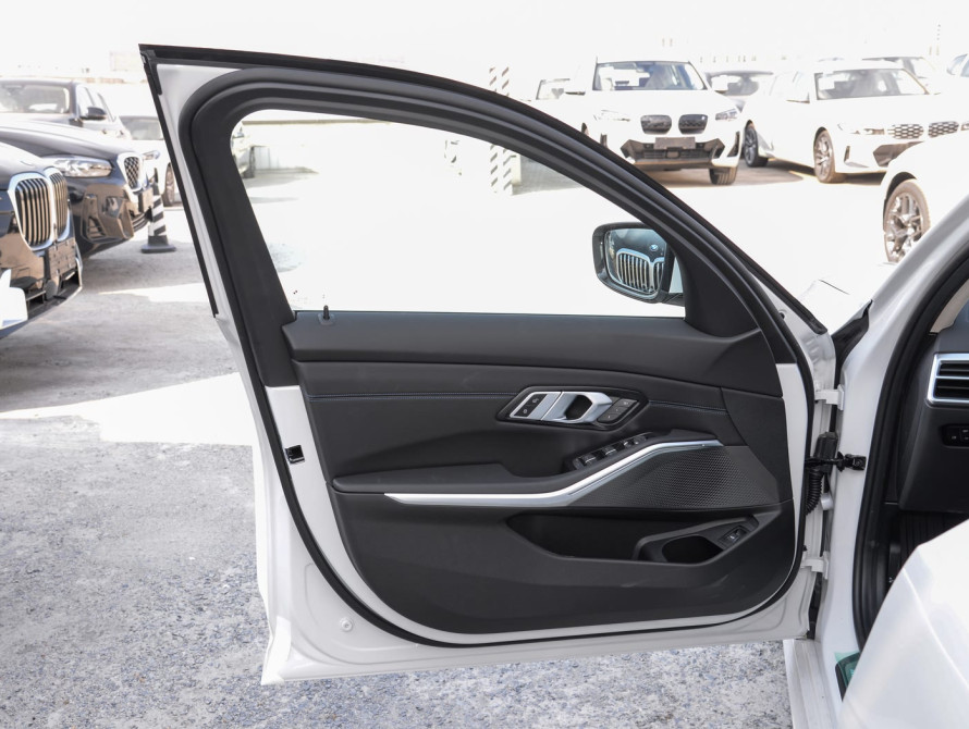 BMW 3 series Mid 2025 BMW 3 series Mid 2025