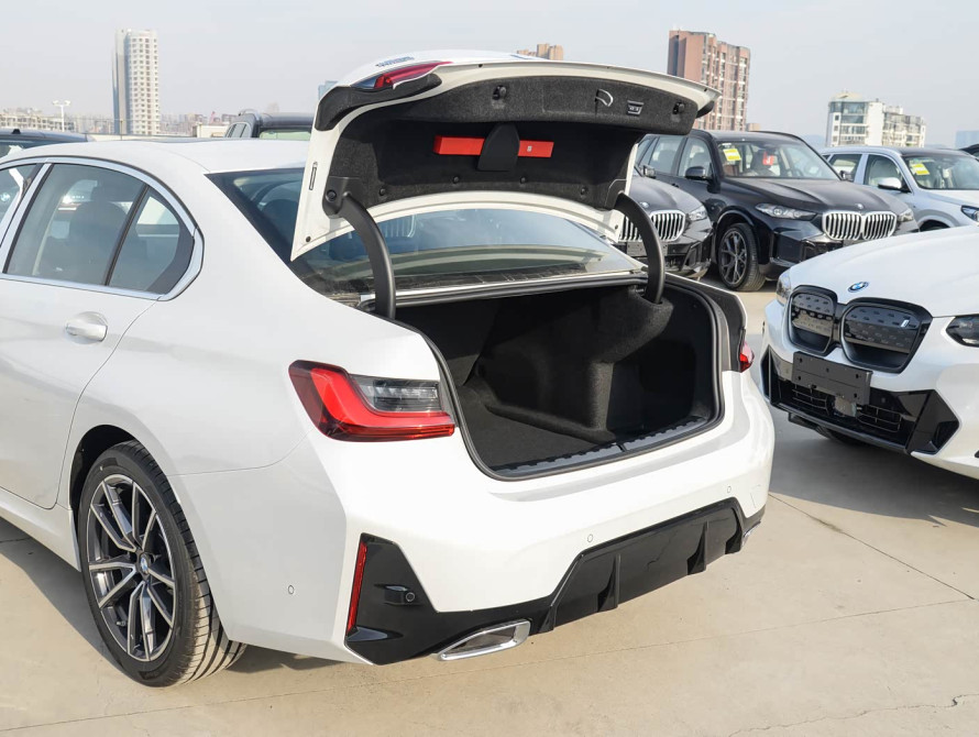 BMW 3 series Mid 2025 BMW 3 series Mid 2025