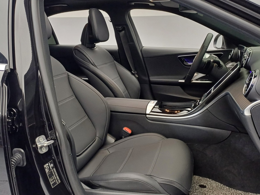 Mercedes-Benz C 300 2025 Mercedes-Benz C 300 2025