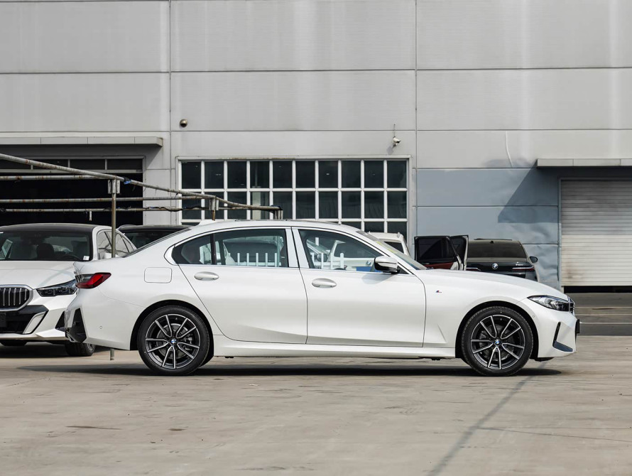 BMW 3 series Mid 2025 BMW 3 series Mid 2025