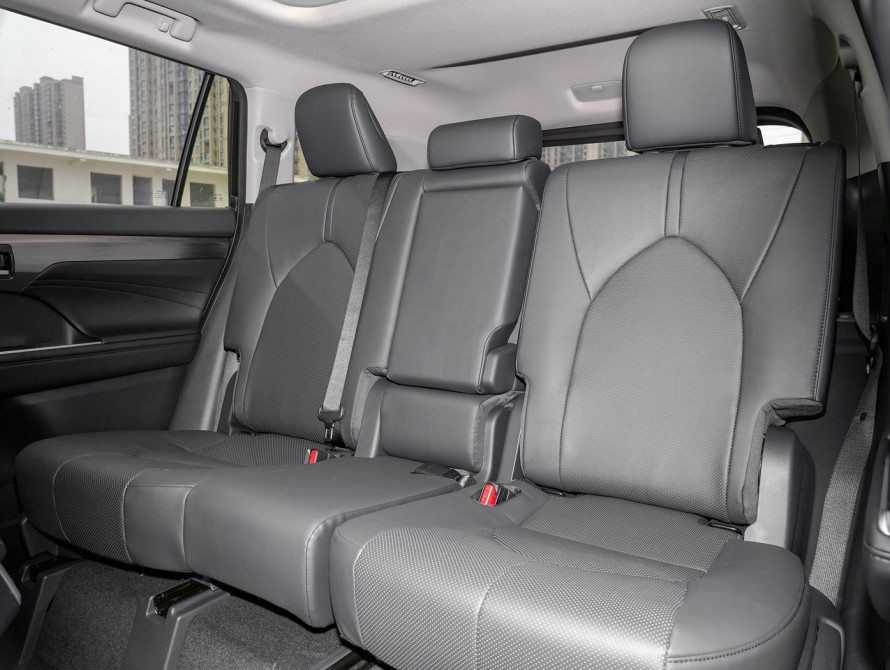 Toyota Highlander Supreme Edition 7 seater 2024 Toyota Highlander Supreme Edition 7 seater 2024