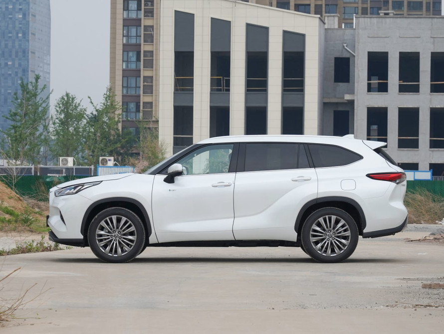 Toyota Highlander Supreme Edition 7 seater 2024 Toyota Highlander Supreme Edition 7 seater 2024