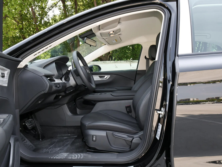 Hongqi E-QM5 Rental Edition 2025 Hongqi E-QM5 Rental Edition 2025