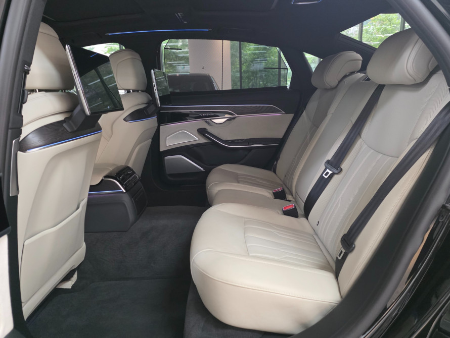 Audi A8 55TFSI Premium LWB 2023 Audi A8 55TFSI Premium LWB 2023
