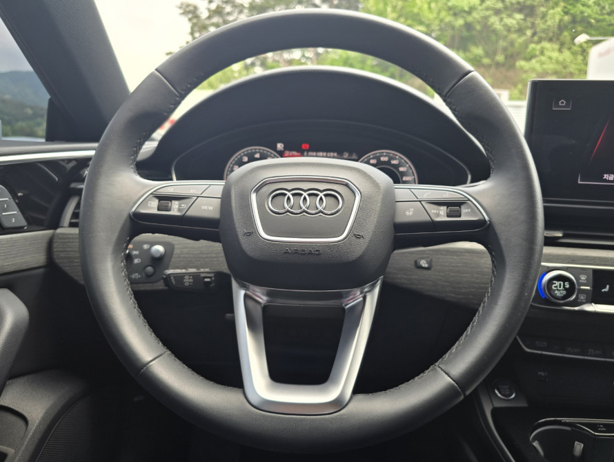 Audi A5 40 TFSI quattro Premium Sportback 2023 Audi A5 40 TFSI quattro Premium Sportback 2023