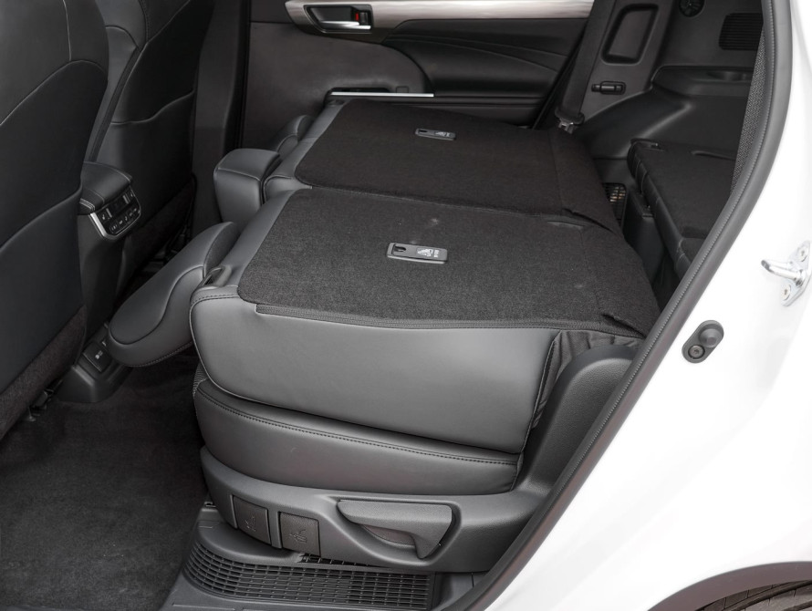 Toyota Highlander Supreme Edition 7 seater 2024 Toyota Highlander Supreme Edition 7 seater 2024
