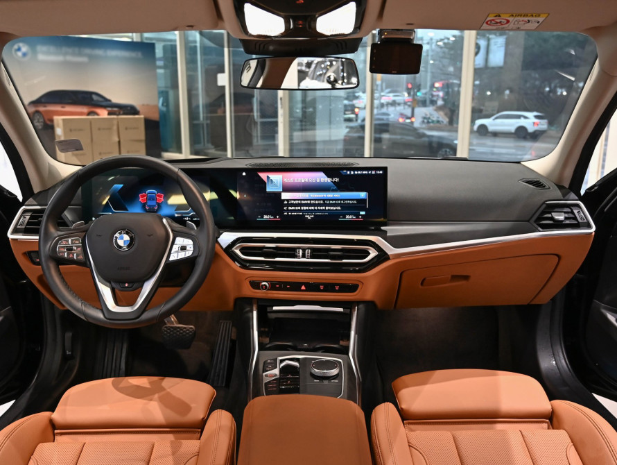BMW 3-Series 320i 2024 BMW 3-Series 320i 2024
