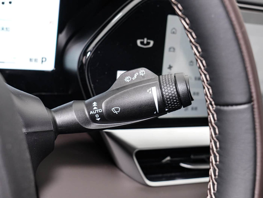 Geely Xingyue L Basic 2025 Geely Xingyue L Basic 2025