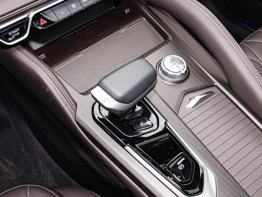 Geely Xingyue L Basic 2025 Geely Xingyue L Basic 2025