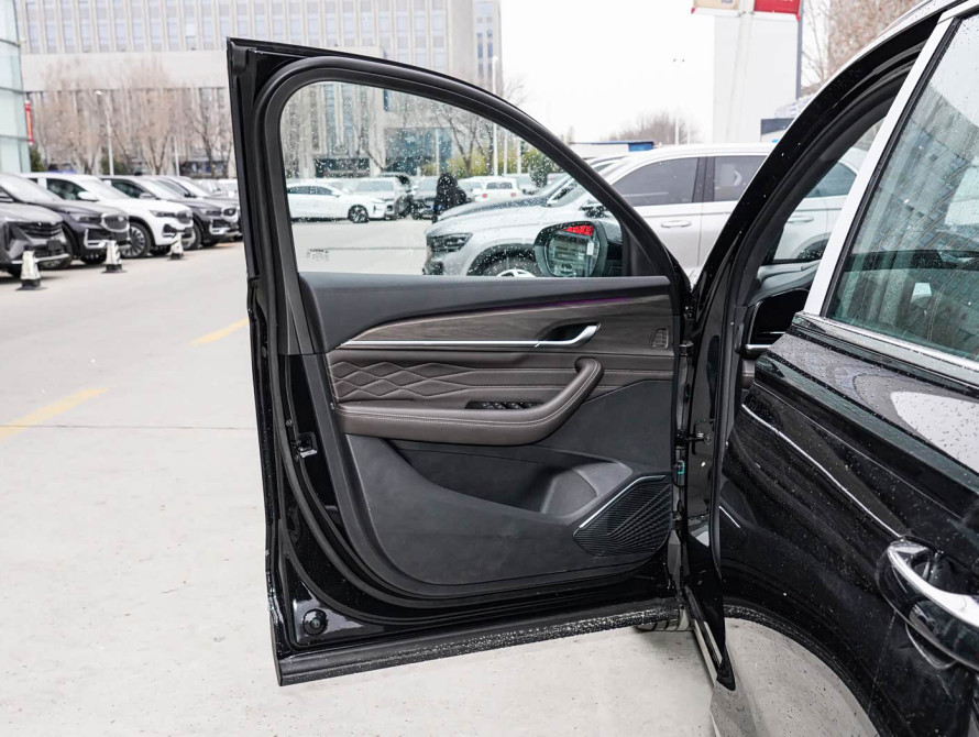 Geely Xingyue L Basic 2025 Geely Xingyue L Basic 2025