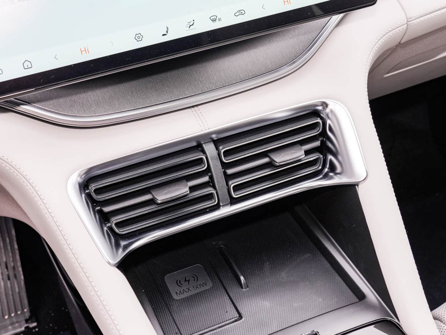 BYD Song Plus DM-i Mid 2025 BYD Song Plus DM-i Mid 2025