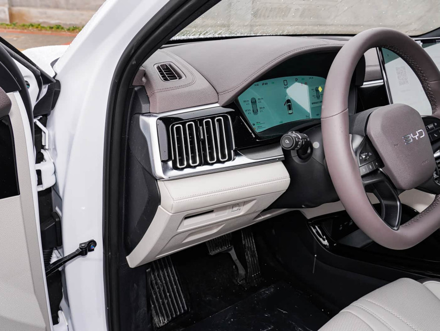 BYD Song Plus DM-i Mid 2025 BYD Song Plus DM-i Mid 2025