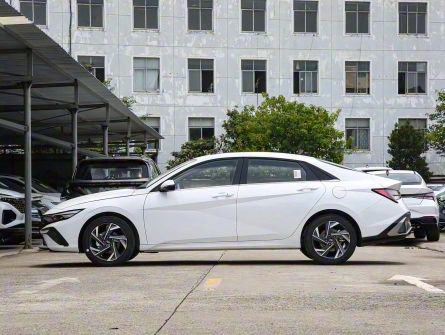 Hyundai Elantra Pre-Top 2023 Hyundai Elantra Pre-Top 2023