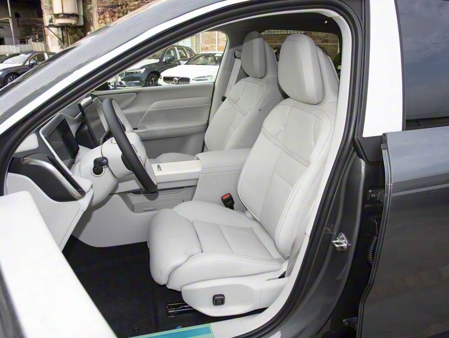 Volvo XC70 Hybrid Mid 2026 Volvo XC70 Hybrid Mid 2026
