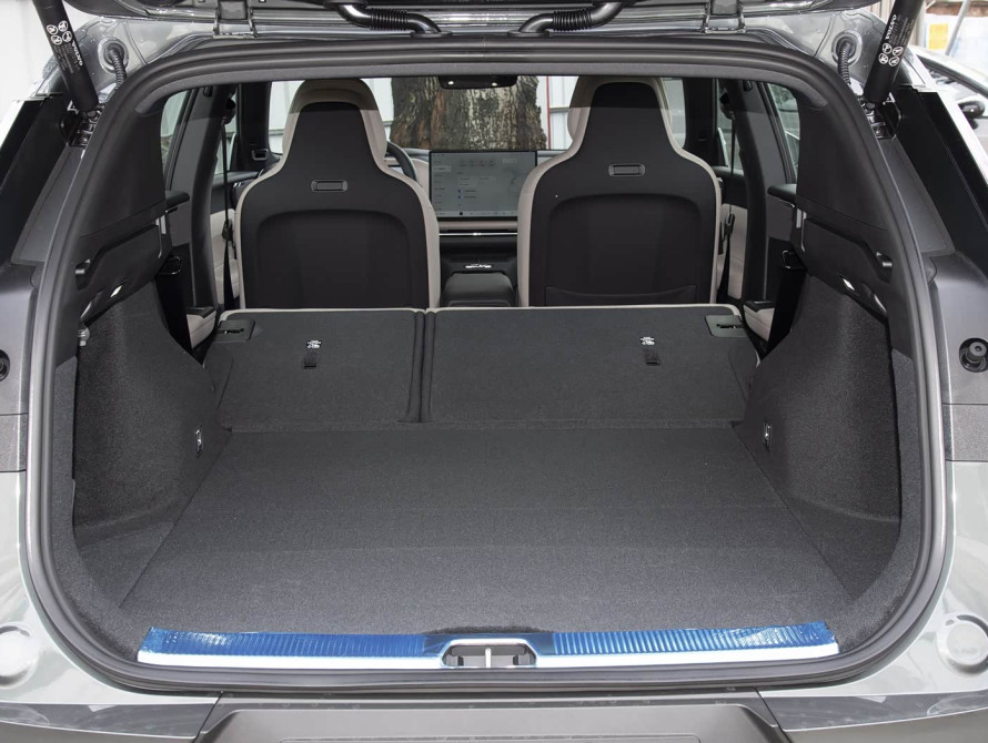 Volvo XC70 Hybrid Basic+ 2026 Volvo XC70 Hybrid Basic+ 2026
