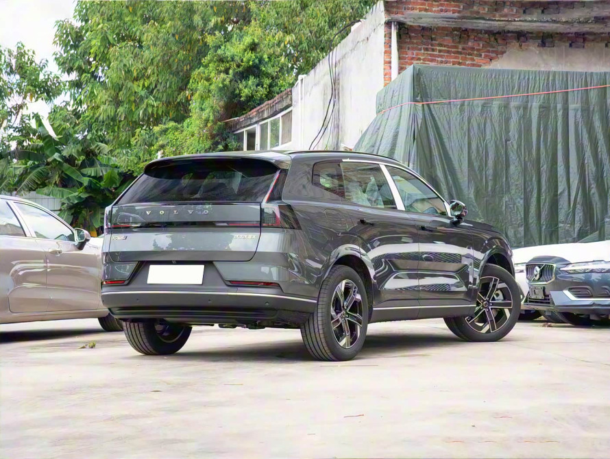 Volvo XC70 Hybrid Basic+ 2026 Volvo XC70 Hybrid Basic+ 2026