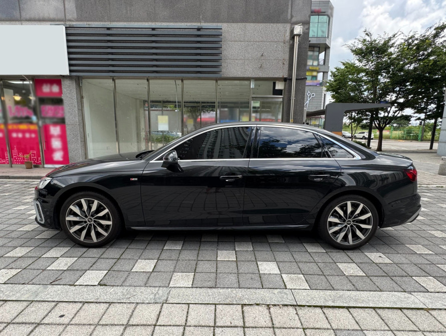 Audi A4 40 TFSI Premium 2023 Audi A4 40 TFSI Premium 2023