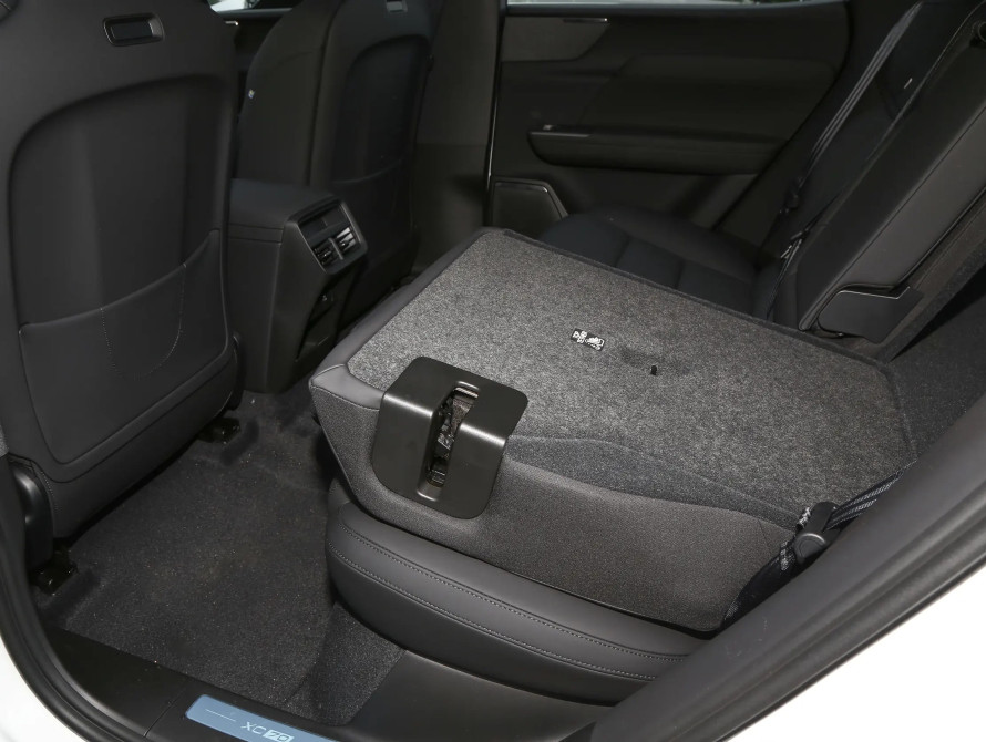 Volvo XC70 Hybrid Basic 2026 Volvo XC70 Hybrid Basic 2026