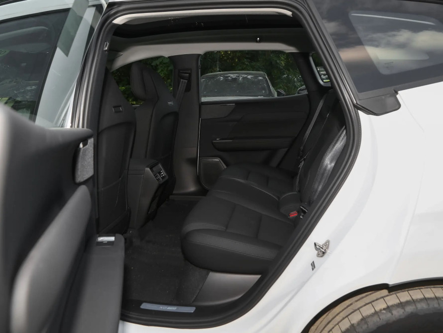 Volvo XC70 Hybrid Basic 2026 Volvo XC70 Hybrid Basic 2026