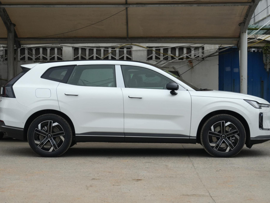 Volvo XC70 Hybrid Basic 2026 Volvo XC70 Hybrid Basic 2026