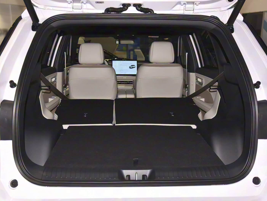 Toyota bZ3X Mid+ (LiDAR) 2025 Toyota bZ3X Mid+ (LiDAR) 2025