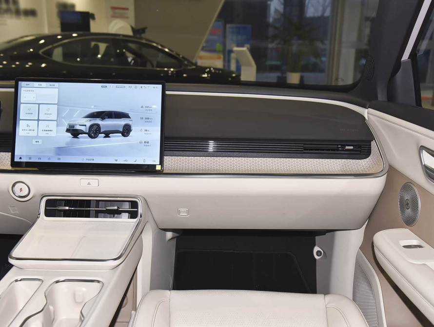 Toyota bZ3X Mid+ (LiDAR) 2025 Toyota bZ3X Mid+ (LiDAR) 2025
