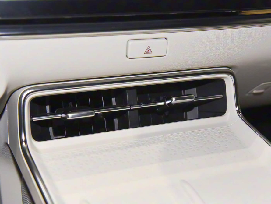 Toyota bZ3X Mid+ (LiDAR) 2025 Toyota bZ3X Mid+ (LiDAR) 2025