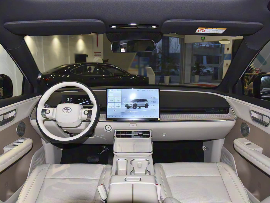 Toyota bZ3X Mid+ (LiDAR) 2025 Toyota bZ3X Mid+ (LiDAR) 2025