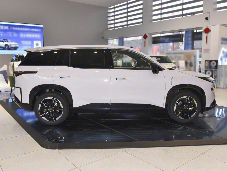 Toyota bZ3X Mid+ (LiDAR) 2025 Toyota bZ3X Mid+ (LiDAR) 2025