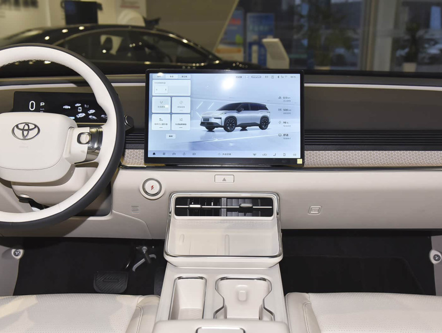 Toyota bZ3X Mid+ (LiDAR) 2025 Toyota bZ3X Mid+ (LiDAR) 2025