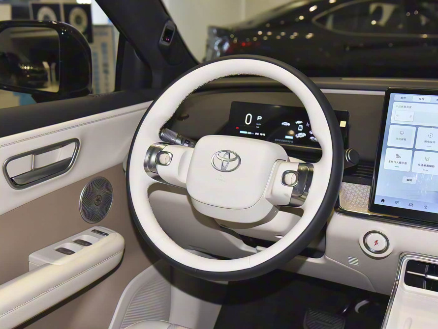 Toyota bZ3X Mid+ (LiDAR) 2025 Toyota bZ3X Mid+ (LiDAR) 2025
